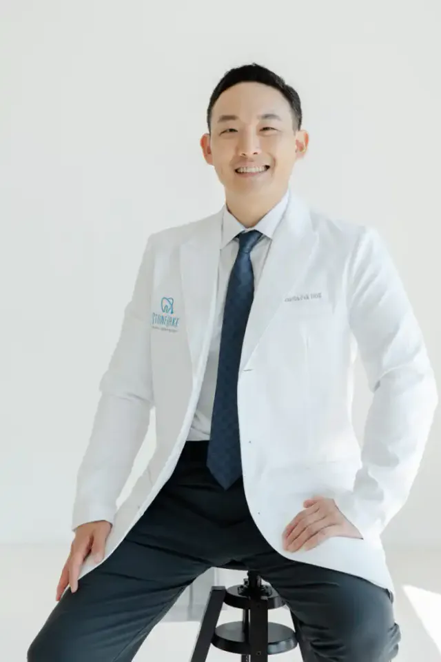 Dr. Martin Pak